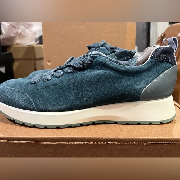 S55. Munro Womens Monique Blue Suede Leather Lace Up Sneakers Shoes 10.5N - Picture 7 of 9